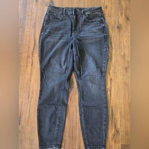 Judy Blue Dark Gray Skinny Jeans